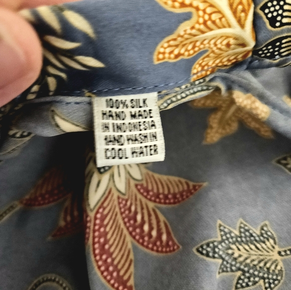 Silk Robe - Picture 2 of 2